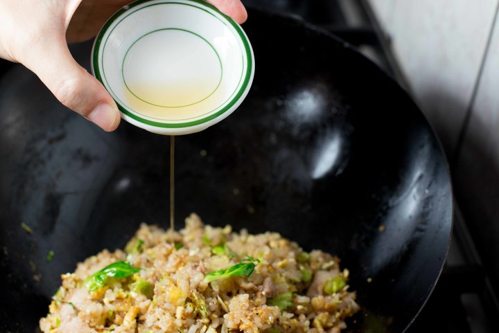 油質安定耐高溫、風味清爽不搶味的芥花油，則是炒飯最佳用油之一